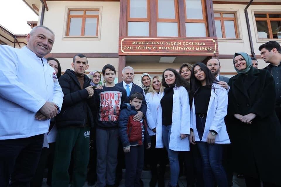 65.DÖNEM T.C BAŞBAKANI SAYIN BİNALİ YILDIRIM BEYEFENDİ SEÇKİN ÇOCUKLAR ZİYARETİ